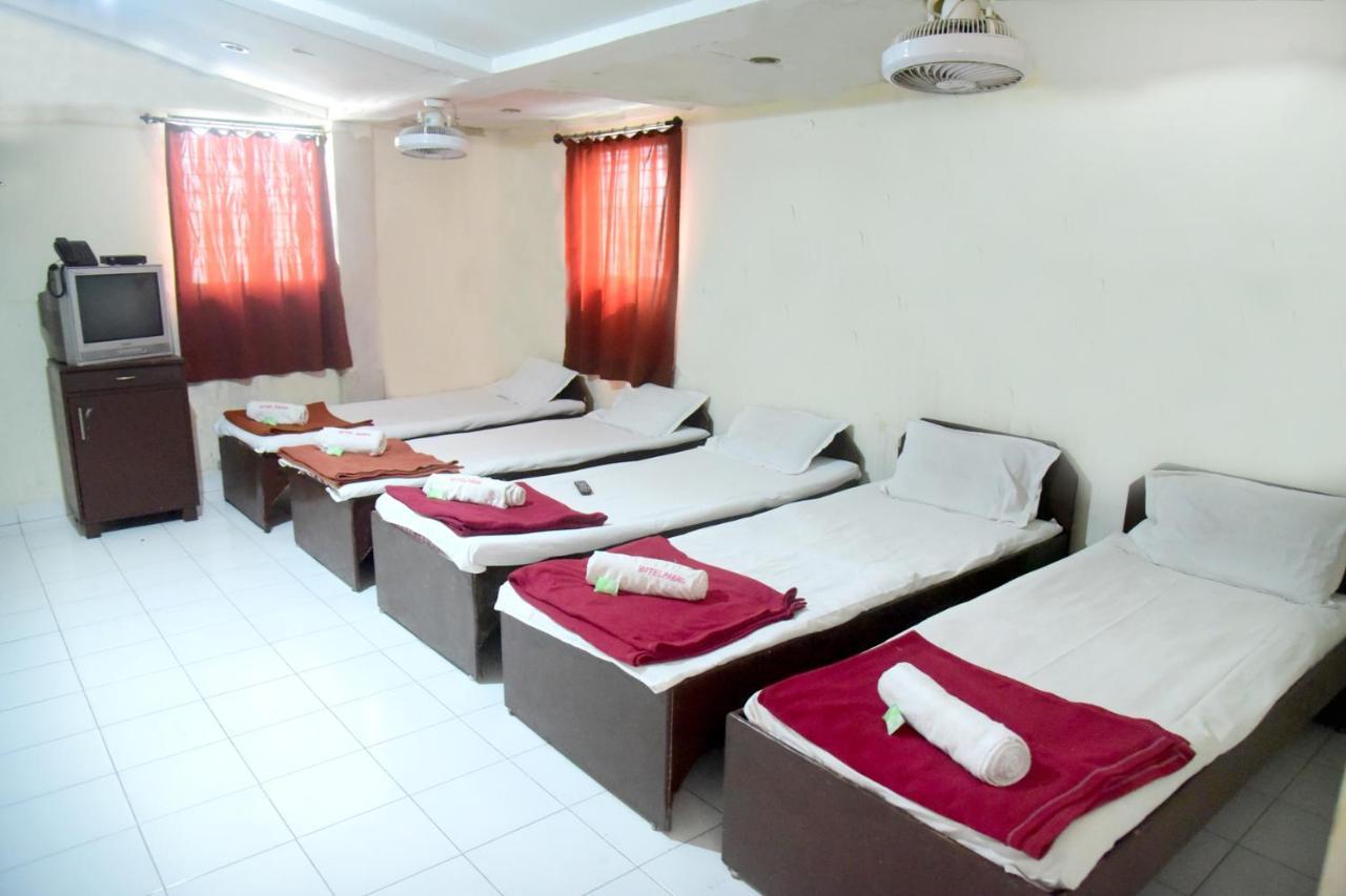 Parag Hotel 2*